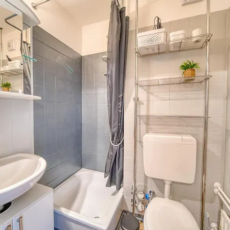- Haus L, App 0l0710 公寓 海利根港
